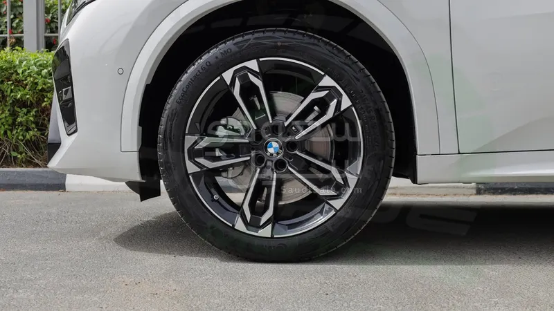 2026 بي ام دبليو الفئة اكس 2