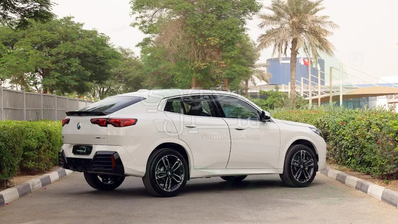 2026 بي ام دبليو الفئة اكس 2