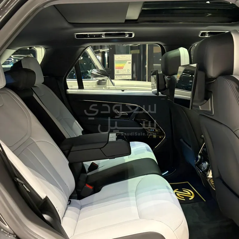 2026 لاند روفر رينج روفر سبورت اس اي