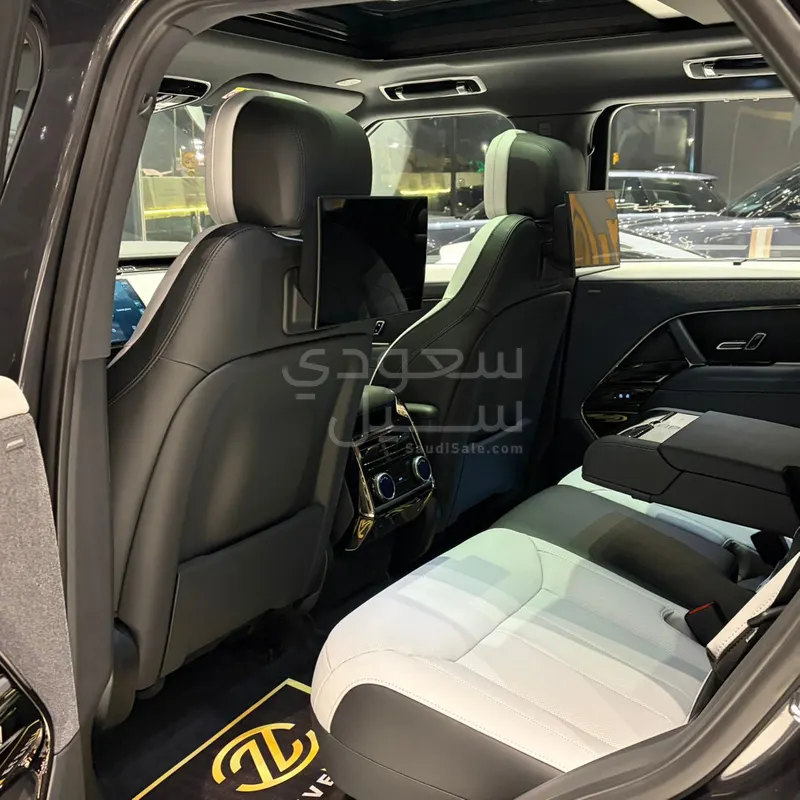 2026 لاند روفر رينج روفر سبورت اس اي