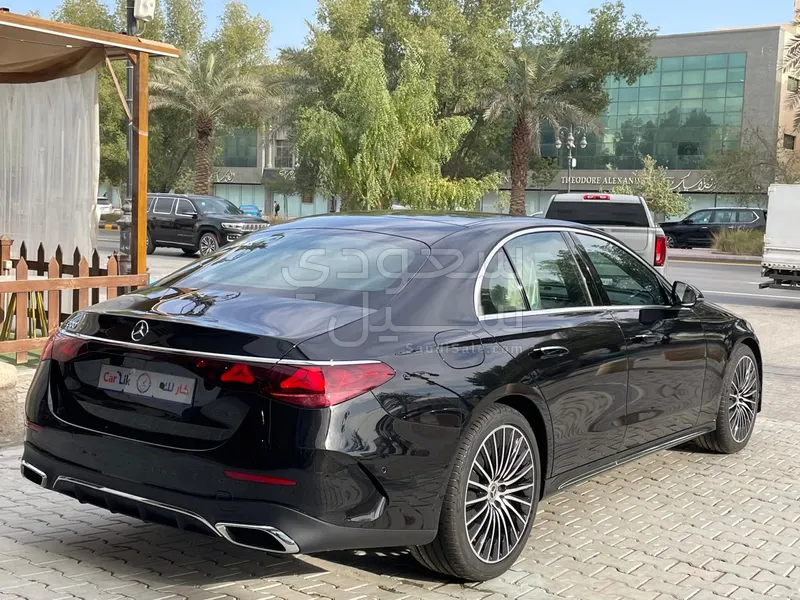 2026 مرسيدس - بنز إي 200