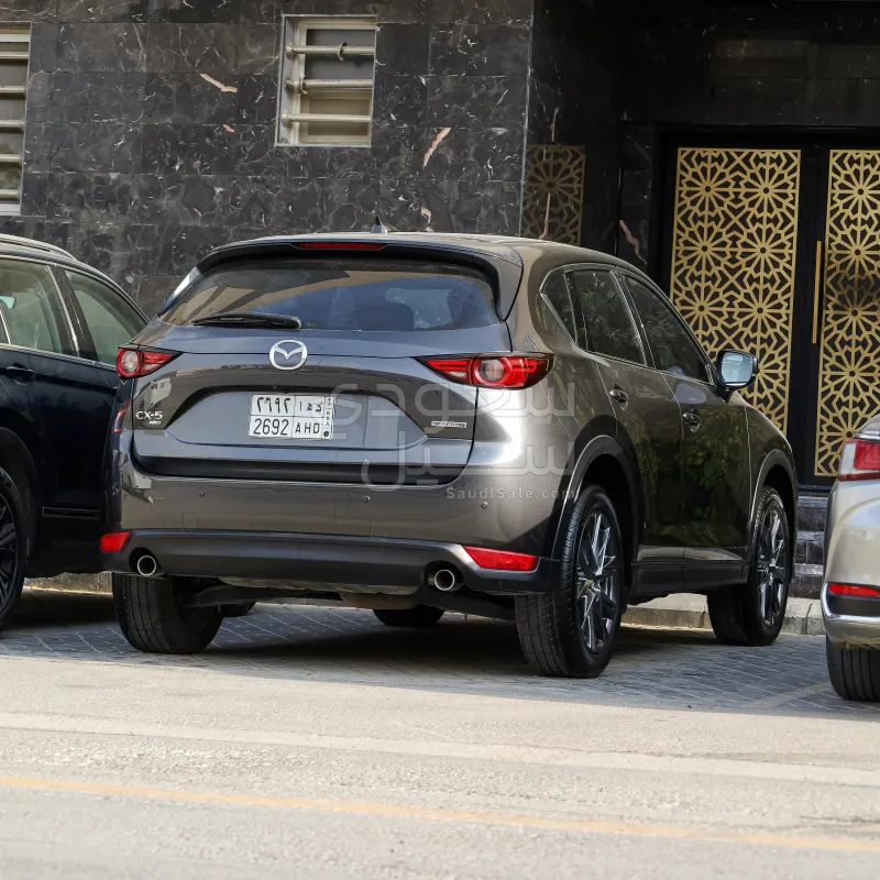 2021 مازدا سي اكس 5 سقنتشر