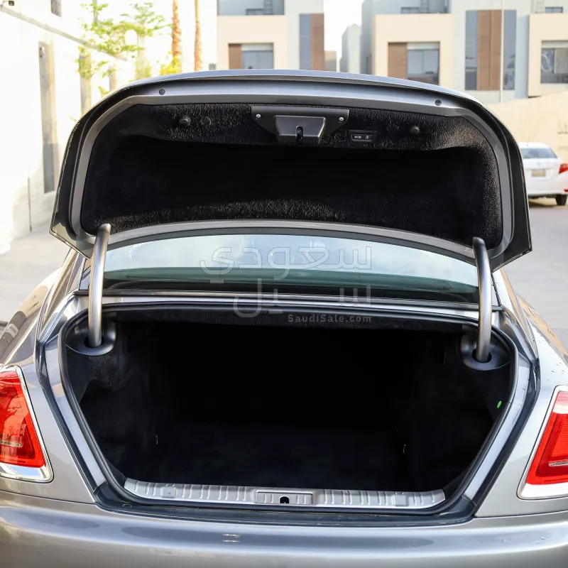 2018 رولز رويس رييث بلاك بادج