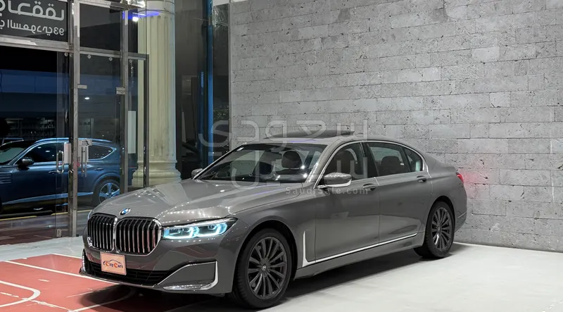 2021 بي ام دبليو الفئة السابعة 730 إل أي