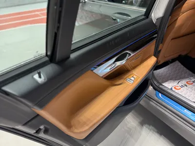 2021 بي ام دبليو الفئة السابعة 730 إل أي