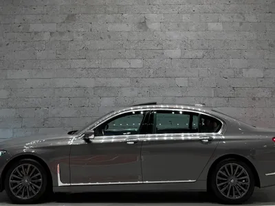 2021 بي ام دبليو الفئة السابعة 730 إل أي