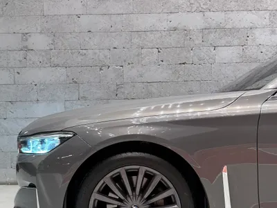 2021 بي ام دبليو الفئة السابعة 730 إل أي