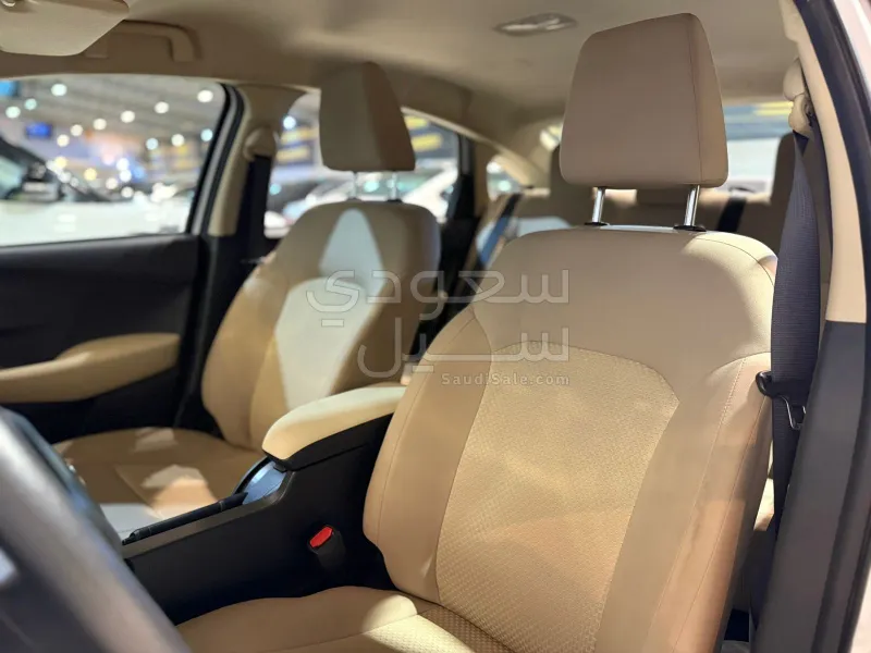 2023 تويوتا ياريس