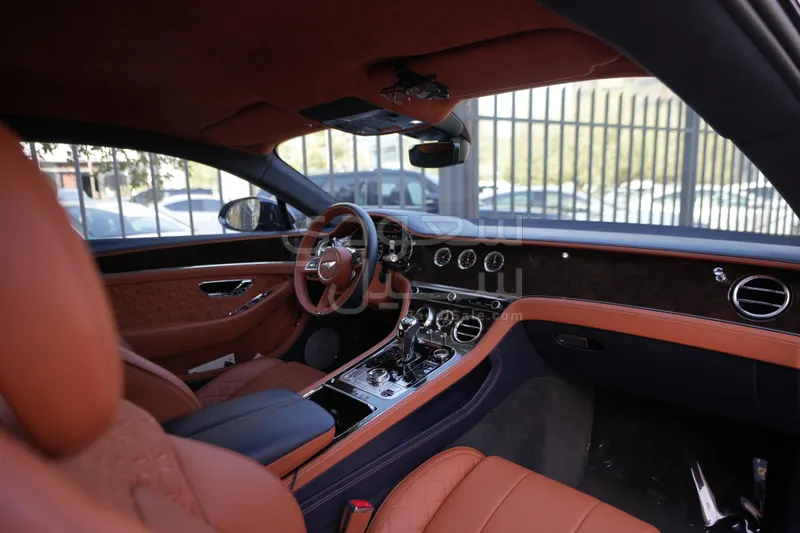 2022 بنتلي كونتيننتل جي تي