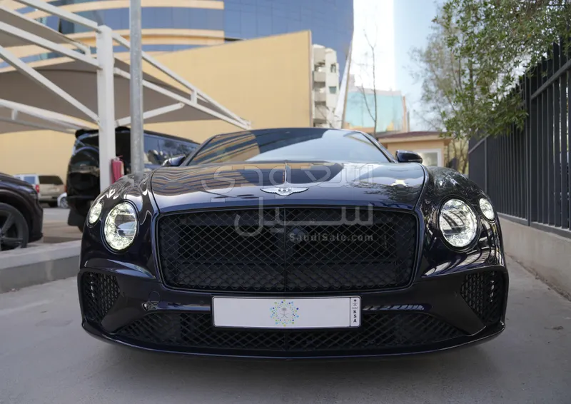 2022 بنتلي كونتيننتل جي تي