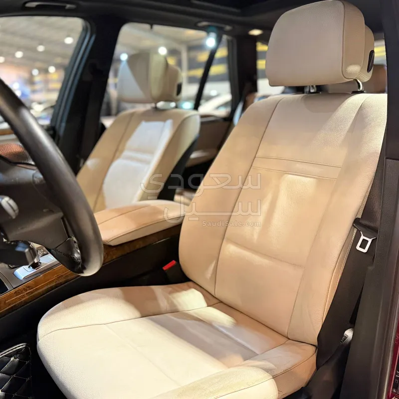 2012 بي ام دبليو الفئة اكس 5