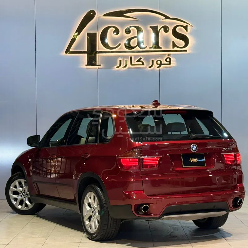 2012 بي ام دبليو الفئة اكس 5