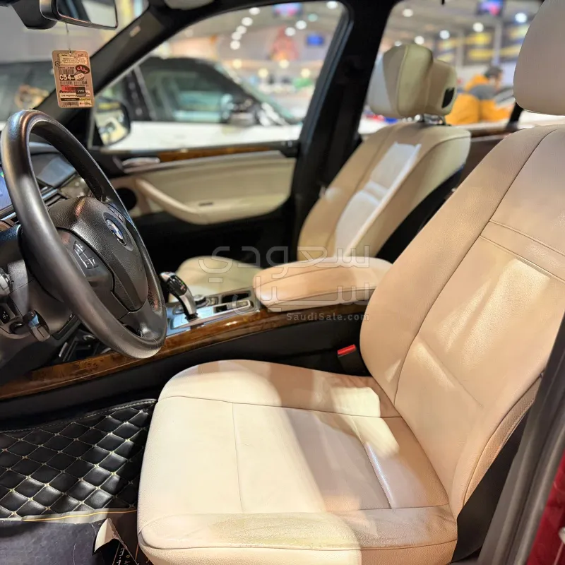 2012 بي ام دبليو الفئة اكس 5