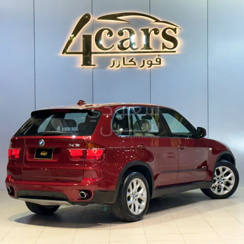 2012 بي ام دبليو الفئة اكس 5