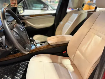 2012 بي ام دبليو الفئة اكس 5