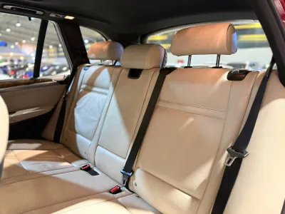 2012 بي ام دبليو الفئة اكس 5