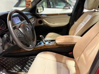 2012 بي ام دبليو الفئة اكس 5