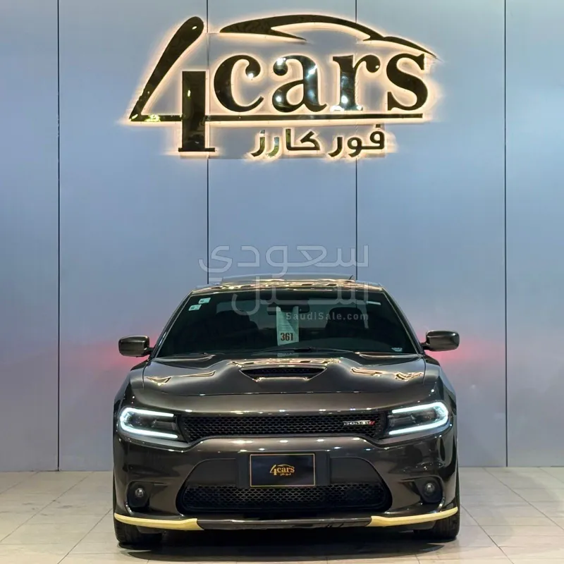 2020 دودج تشارجر جي تي