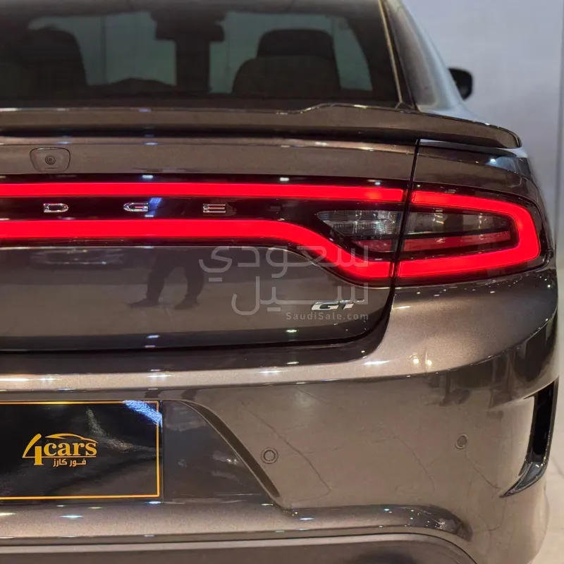 2020 دودج تشارجر جي تي
