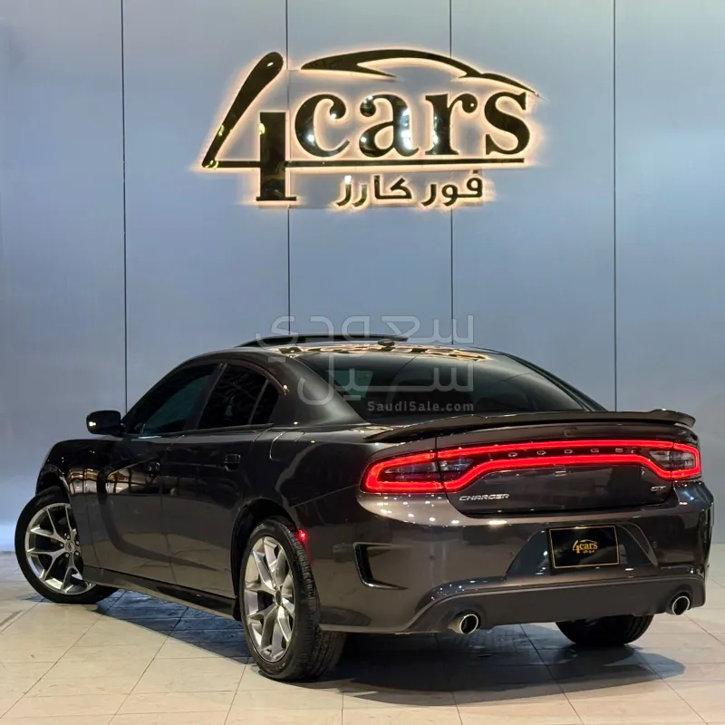 2020 دودج تشارجر جي تي