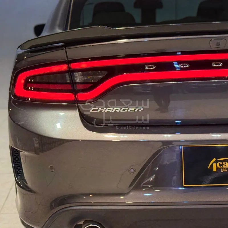 2020 دودج تشارجر جي تي