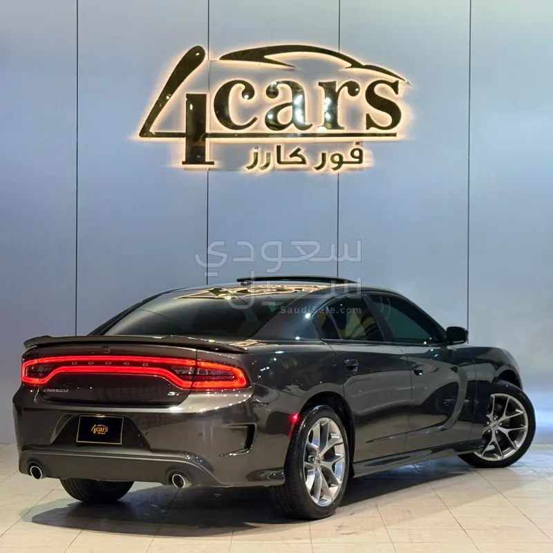 2020 دودج تشارجر جي تي