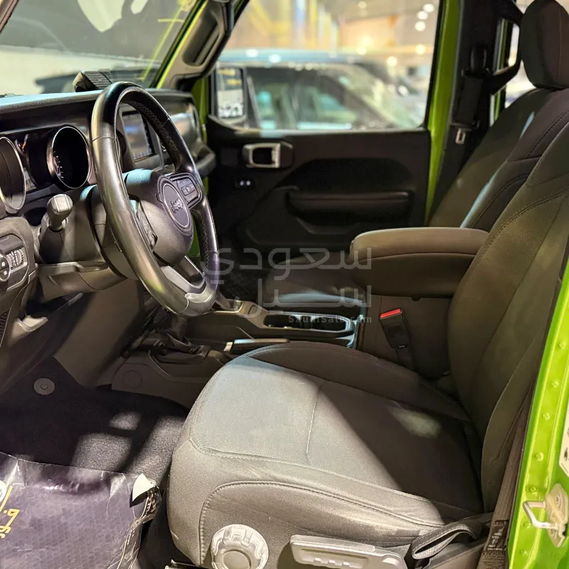 2020 جييب رانجلر سبورت