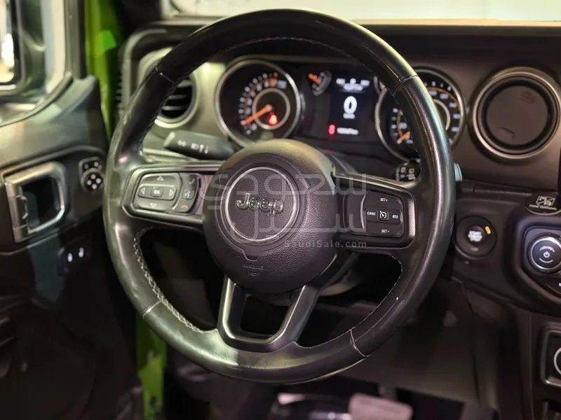 2020 جييب رانجلر سبورت