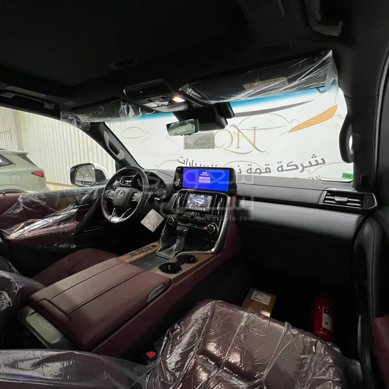 2026 لكزس إل إكس 600