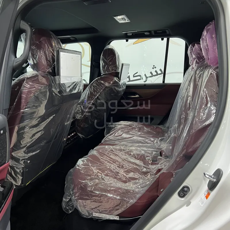 2026 لكزس إل إكس 600