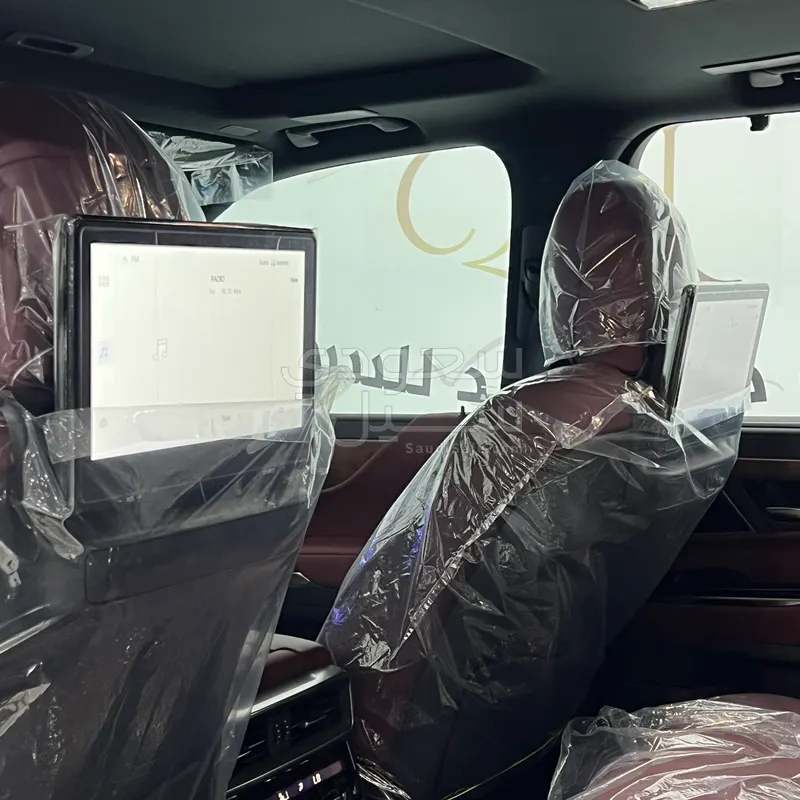 2026 لكزس إل إكس 600