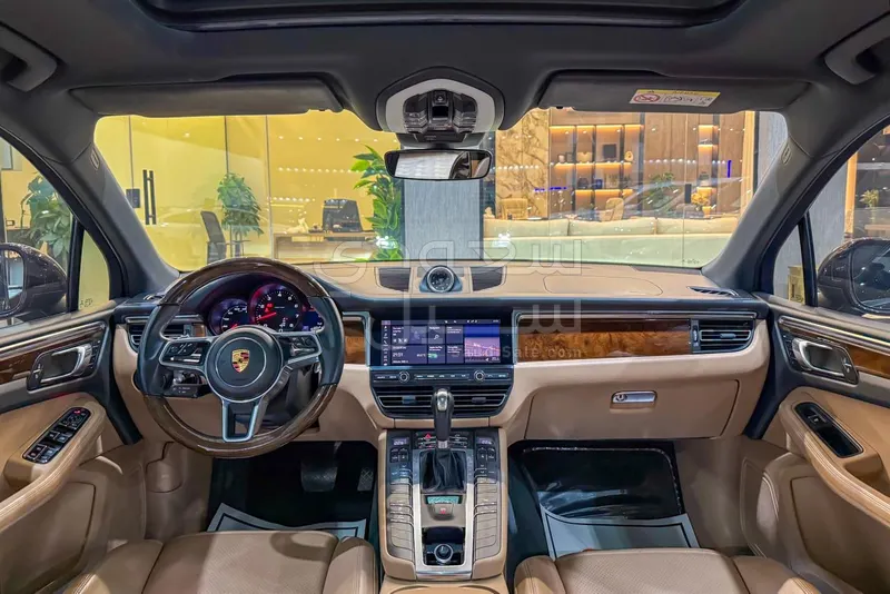 2021 بورش ماكان