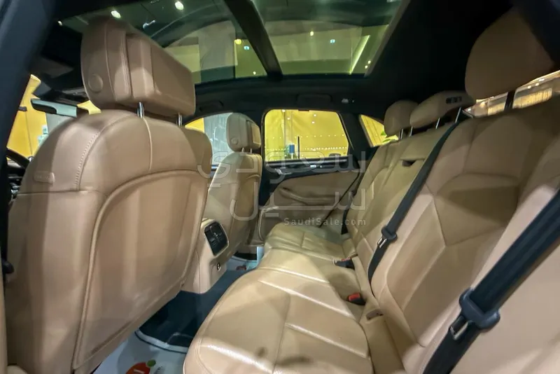 2021 بورش ماكان