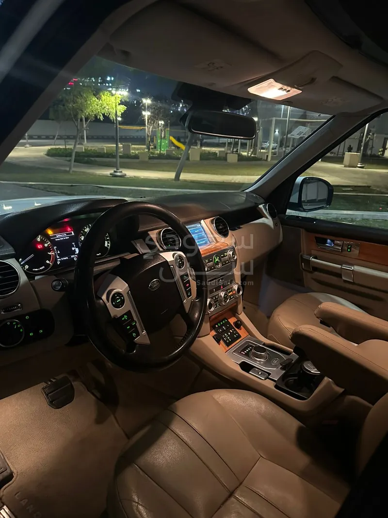 2014 لاند روفر ال ار 4