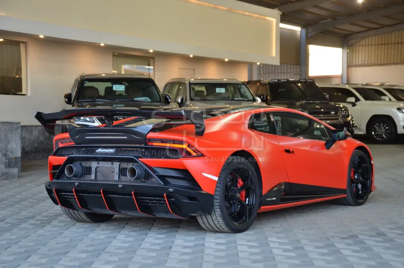 2021 لمبرجيني هوراكان ايفو