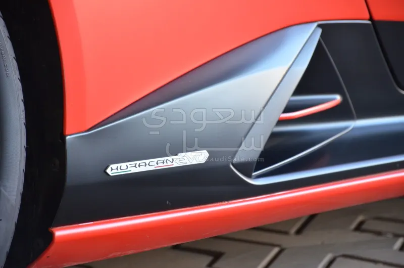 2021 لمبرجيني هوراكان ايفو