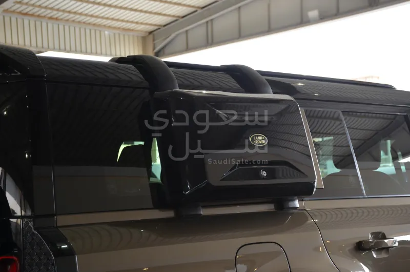 2023 لاند روفر ديفيندر 130 اكس