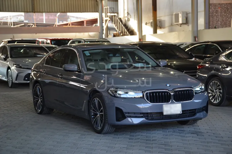 2022 بي ام دبليو الفئة الخامسة 520 أي