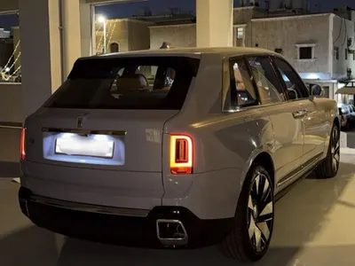 2025 رولز رويس كولينان سلفر بادج