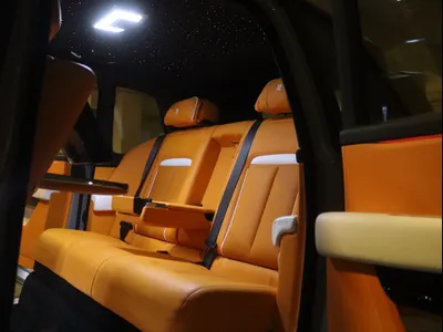 2025 رولز رويس كولينان سلفر بادج