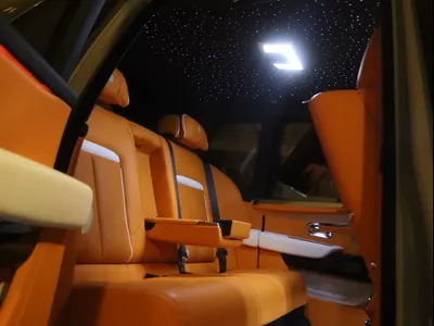 2025 رولز رويس كولينان سلفر بادج