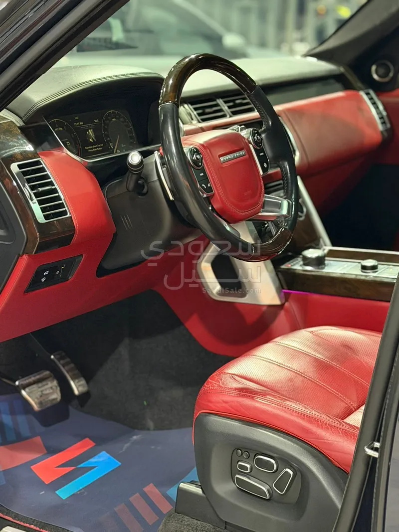 2015 لاند روفر رينج روفر اوتوبيوغرافي