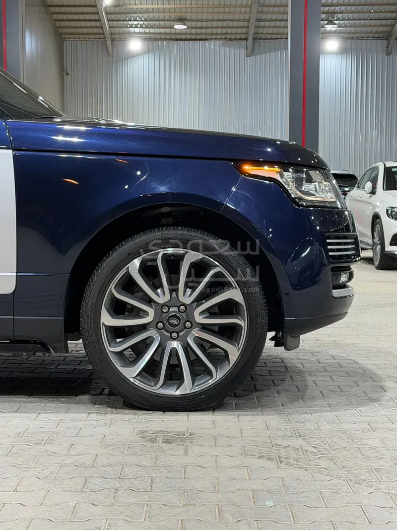 2015 لاند روفر رينج روفر اوتوبيوغرافي