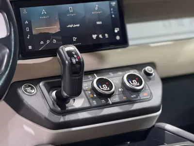 2022 لاند روفر ديفيندر 110