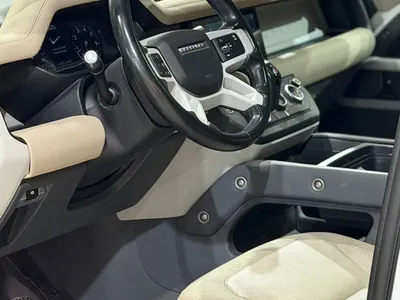 2022 لاند روفر ديفيندر 110