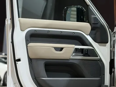 2022 لاند روفر ديفيندر 110