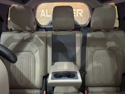 2022 لاند روفر ديفيندر 110