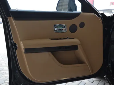 2025 رولز رويس قوست بلاك بادج