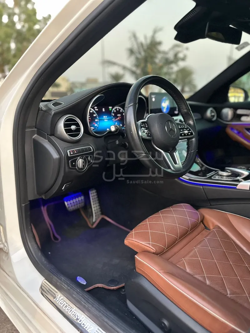 2019 مرسيدس - بنز سي 300