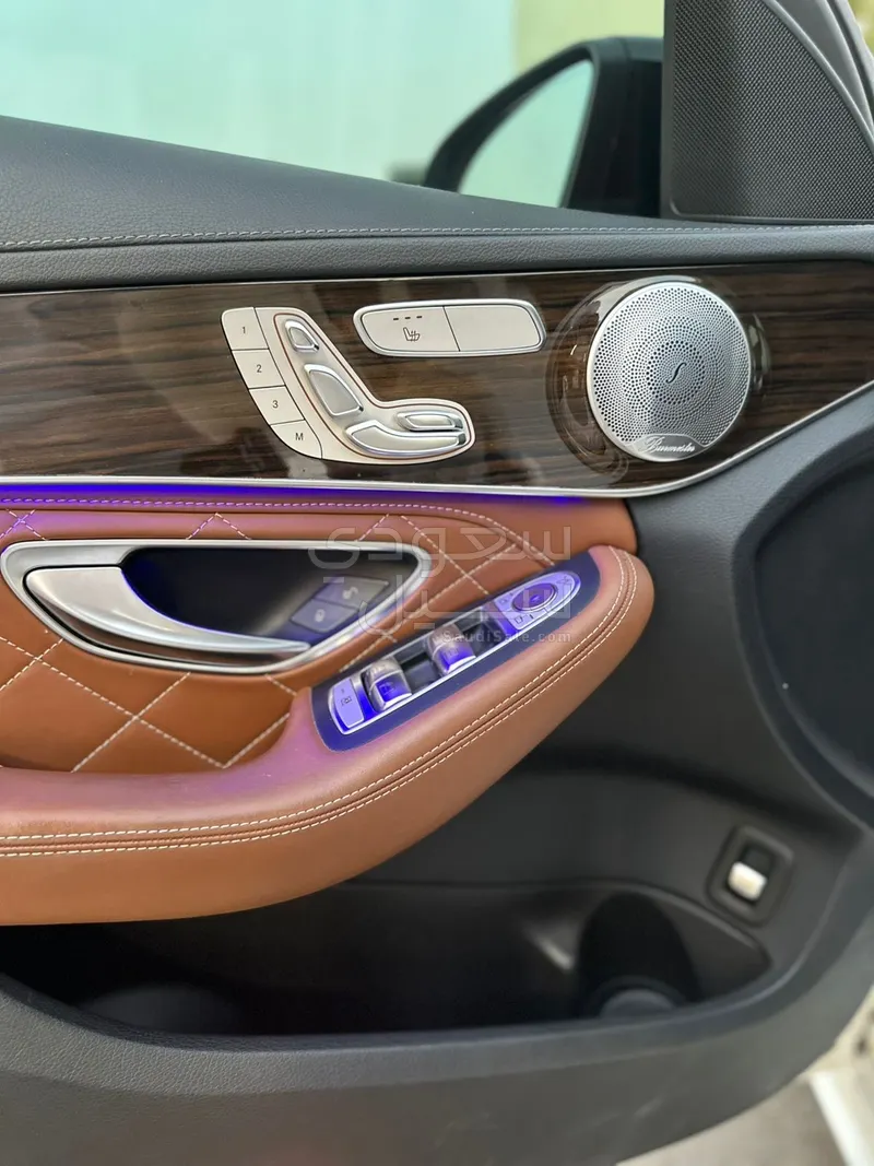 2019 مرسيدس - بنز سي 300